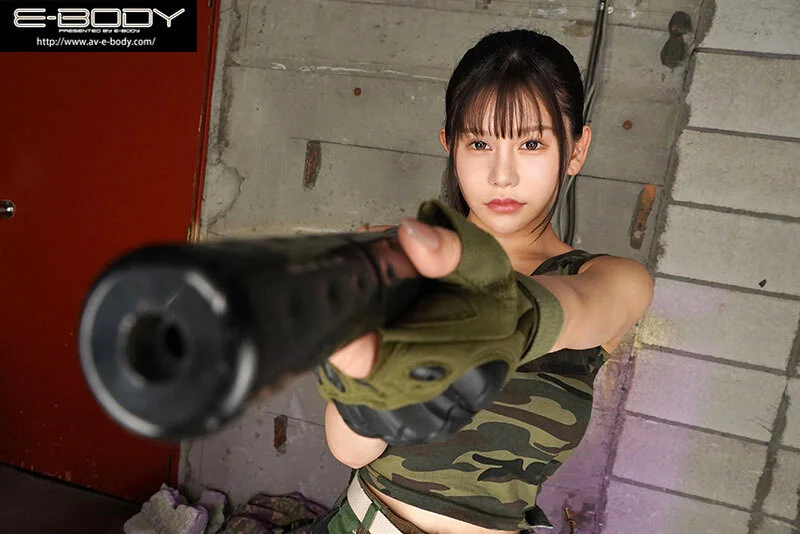 天音るな　Kカップ　爆乳　えろ　新人　VR　軍人　